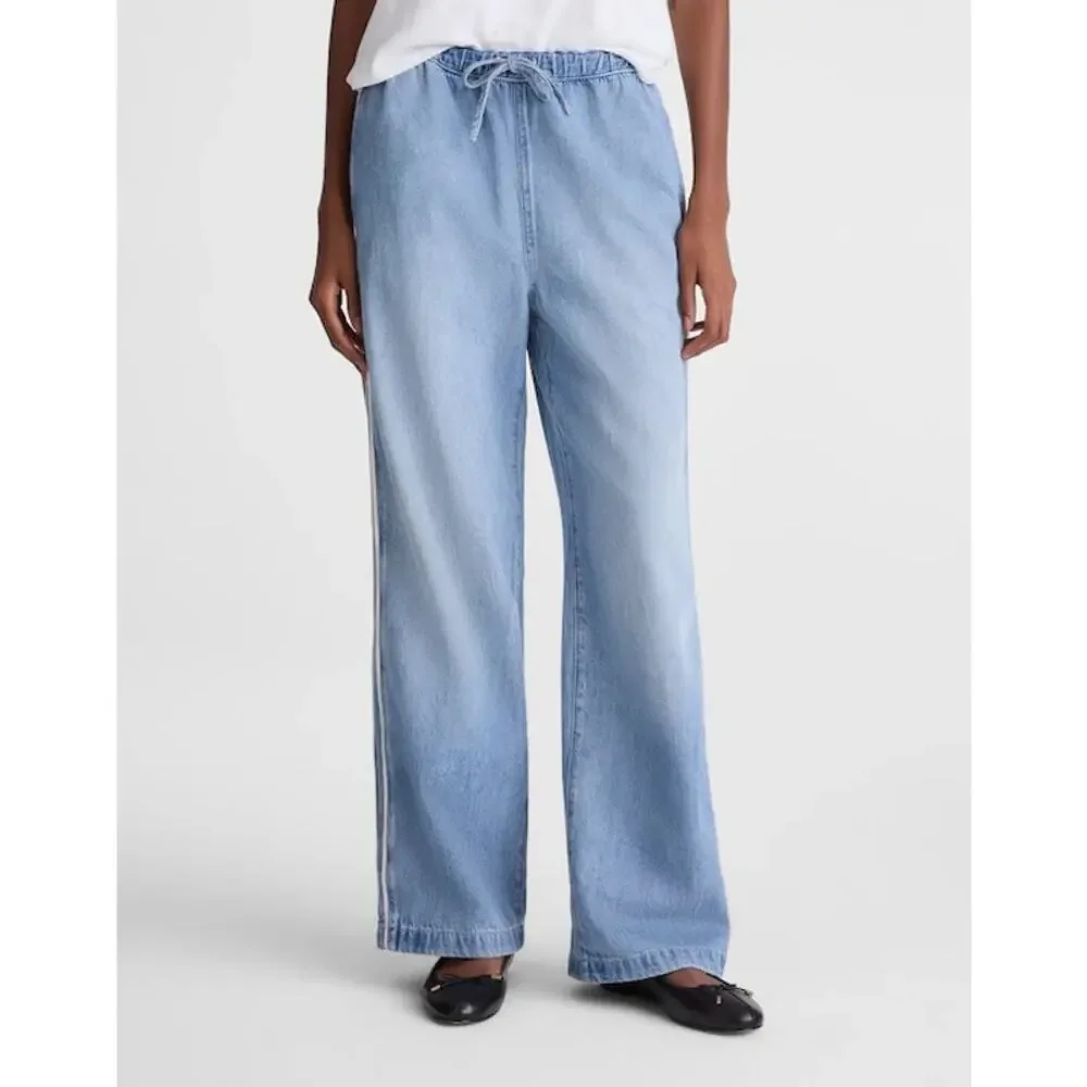 Madewell Tall Pull-On Track Pants in Airy Denim Faded Horizon Wash Size TM